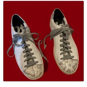 P448 Womens Ivory Glitter Metallic Snake